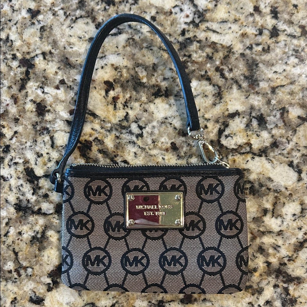 Michael Kors Logo Pattern Wristlet in Black and Tan